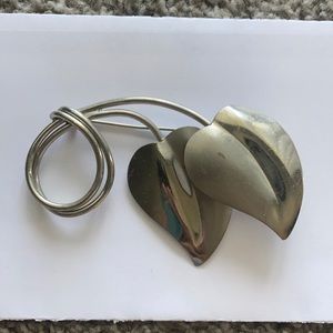 Vintage Silver Tone Leaves Pin Brooch
